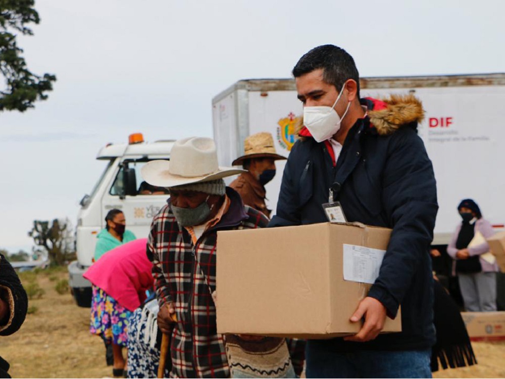 DIF estatal entregó insumos alimentarios a localidades afectadas por